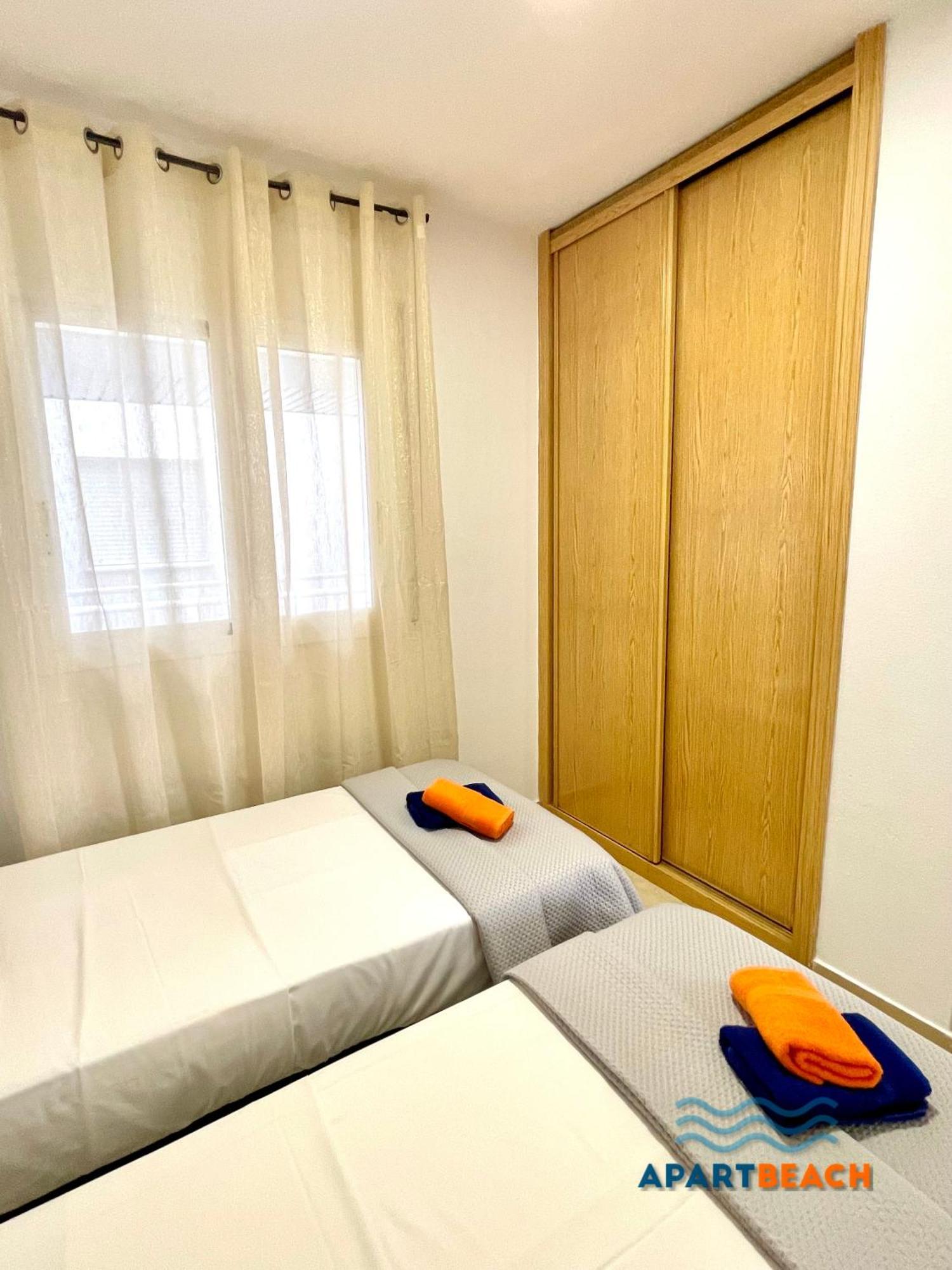 Apartbeach Golden I Muy Luminoso Junto Playa Y Climatizado Салоу Экстерьер фото